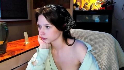 Lovely Amateur Teen Brunette Masturbating Outdoor