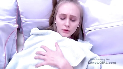 New 18 Girl With Skinny Body Gets Fucked At Her Modeling Audition